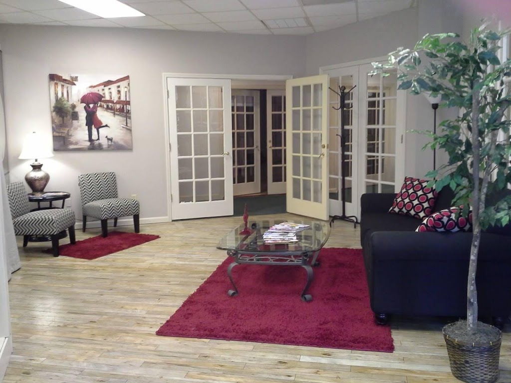 Studio 22 Salon 28374