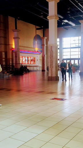 Movie Theater «Regal Cinemas Southland Mall 16», reviews and photos, 20505 S Dixie Hwy, Cutler Bay, FL 33189, USA