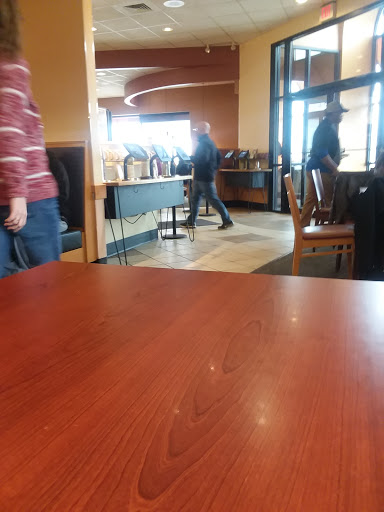 Sandwich Shop «Panera Bread», reviews and photos, 812 E McGalliard Rd, Muncie, IN 47303, USA