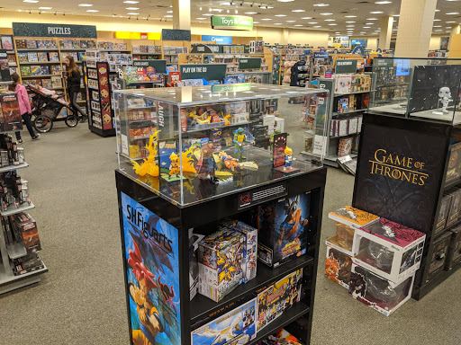 Book Store «Barnes & Noble», reviews and photos, 6501 Grape Rd #1200, Mishawaka, IN 46545, USA