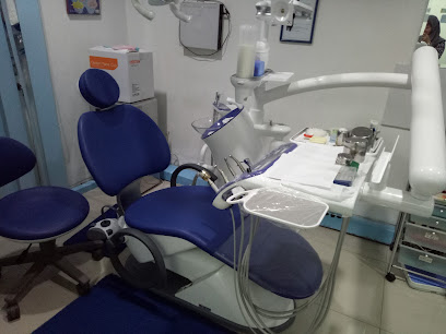 Klinik Gigi Iyenk Dentist (Apt Kimia Farma)