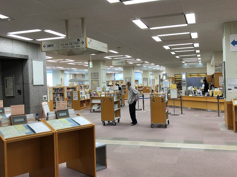 大阪市立中央図書館