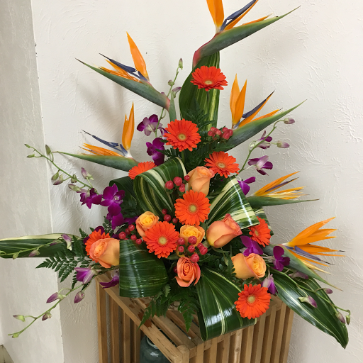 Florist «Greensmith Florist & Fine Gifts», reviews and photos, 295 E Emmett St, Battle Creek, MI 49017, USA