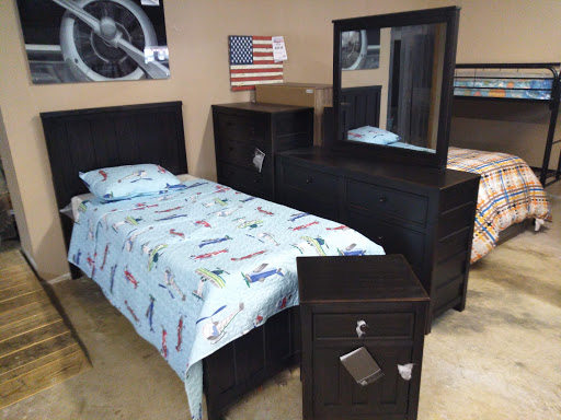 Furniture Store «Winner Furniture - Shively», reviews and photos, 2530 Dixie Hwy, Louisville, KY 40216, USA