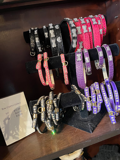 Pet Supply Store «Beach Puppy», reviews and photos, 614 Broadway St, Seaside, OR 97138, USA