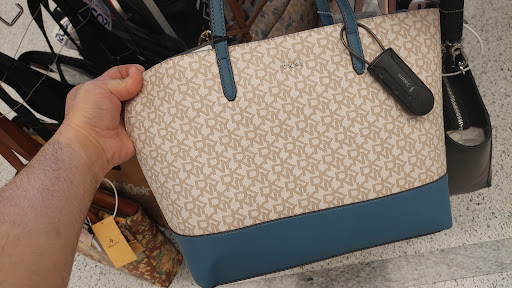 Shopping Mall «NorthOaks Shopping Center», reviews and photos, Farm to Market 1960 Rd W & Breck St, Houston, TX 77066, USA