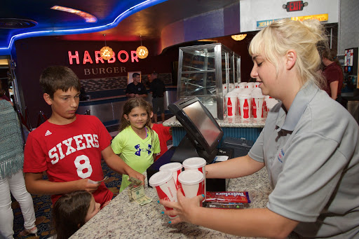 Movie Theater «Harbor Square Theatre», reviews and photos, 271 96th St, Stone Harbor, NJ 08247, USA