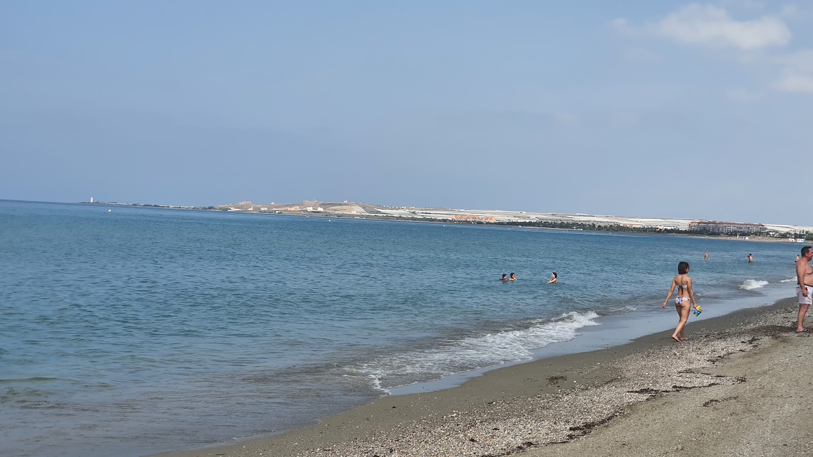 Foto af Playa Poniente de Almerimar faciliteter område