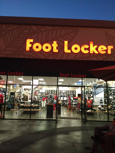 Shopping Mall «Las Americas Premium Outlets», reviews and photos, 4211 Camino De La Plaza, San Diego, CA 92173, USA