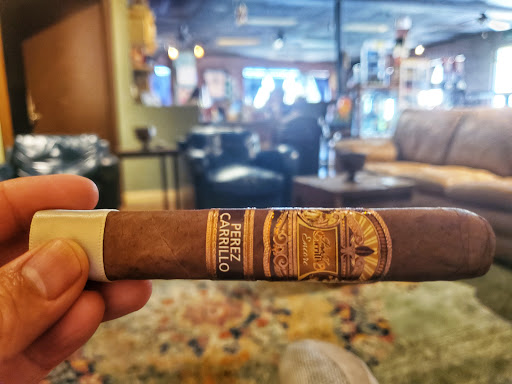 Cigar Shop «Corona Club Cigar Lounge», reviews and photos, 333 Merchant St, Vacaville, CA 95688, USA