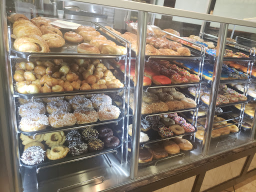 Donut Shop «Yum Yum Donuts», reviews and photos, 12821 Valley View Ave, La Mirada, CA 90638, USA