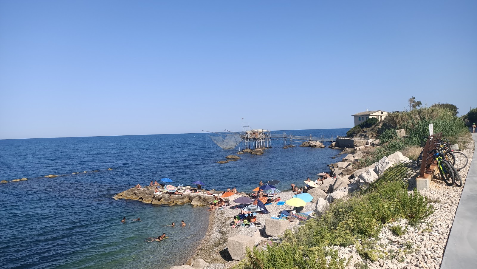 Fotografija Spiaggia della Fuggitella udobje območja