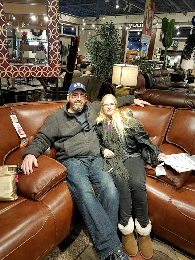 Furniture Store «Gardner-White Furniture», reviews and photos, 45300 Hayes Rd, Macomb, MI 48044, USA