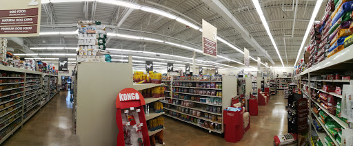 Pet Supply Store «Pet Supplies Plus», reviews and photos, 3060 N Lewis Ave, Waukegan, IL 60087, USA