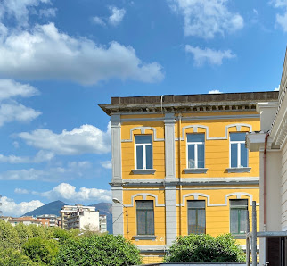 Liceo Ginnasio Statale G. B. Vico 1 Piazza Cianciullo, Nocera Inferiore, SA 84014, Italia