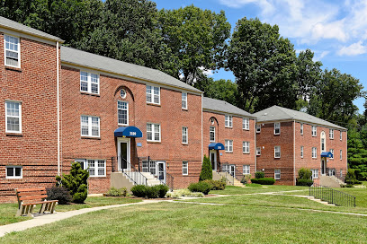Cross Country Manor Apartments