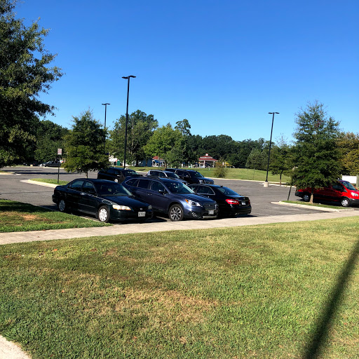 Gym «Lee District RECenter», reviews and photos, 6601 Telegraph Rd, Alexandria, VA 22310, USA