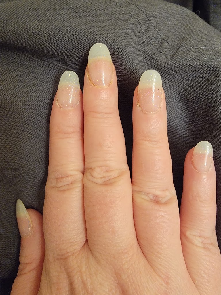 Beatrice Nails 68310