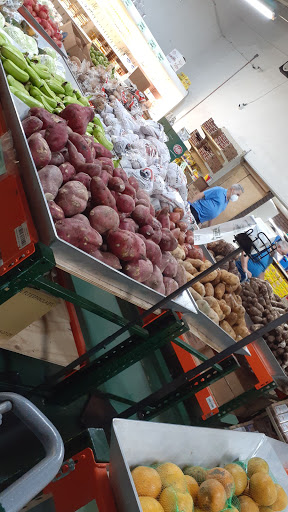 Supermarket «Rey Chavez Distributors Corporation», reviews and photos, 780 W 17th St, Hialeah, FL 33010, USA