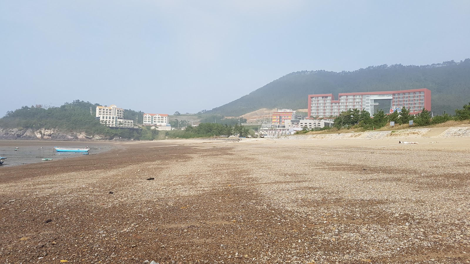 Fotografie cu Sangnok Beach și așezarea