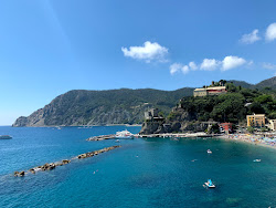 Photo de Plage de Fegina et ses beaux paysages