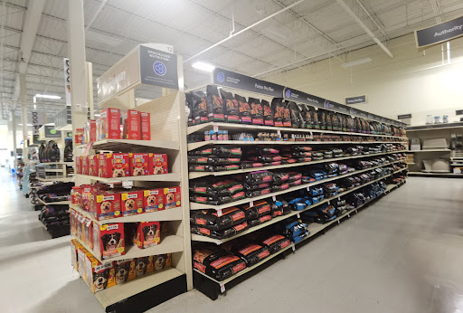 Pet Supply Store «PetSmart», reviews and photos, 1550 Butterfield Rd, Downers Grove, IL 60515, USA