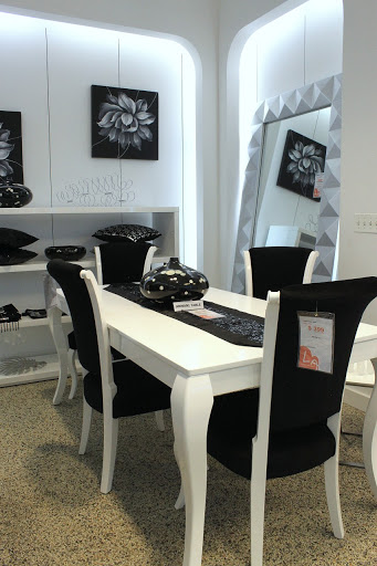 Furniture Store «LA Furniture Store - West Los Angeles», reviews and photos, 10800 W Pico Blvd, Los Angeles, CA 90064, USA