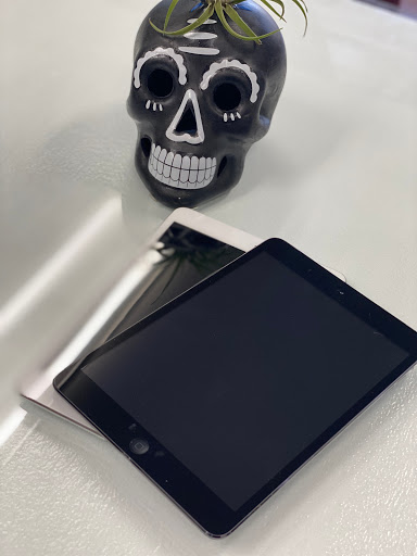 Cell Phone Store «Woodland Cell Phone Repair», reviews and photos, 95 W Main St, Woodland, CA 95695, USA