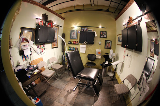 Tattoo Shop «Fat Kat Tattoo», reviews and photos, 89 Broad St, Keyport, NJ 07735, USA