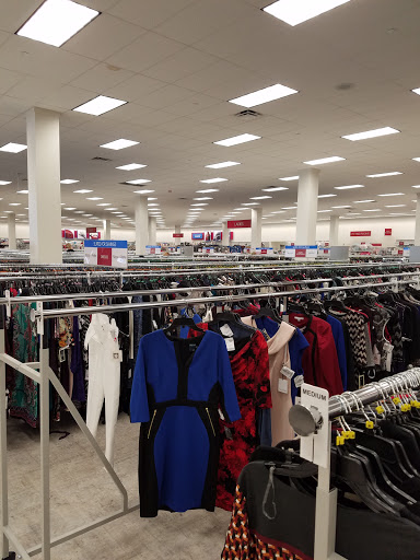 Clothing Store «Burlington Coat Factory», reviews and photos, 7747 Mall Rd, Florence, KY 41042, USA