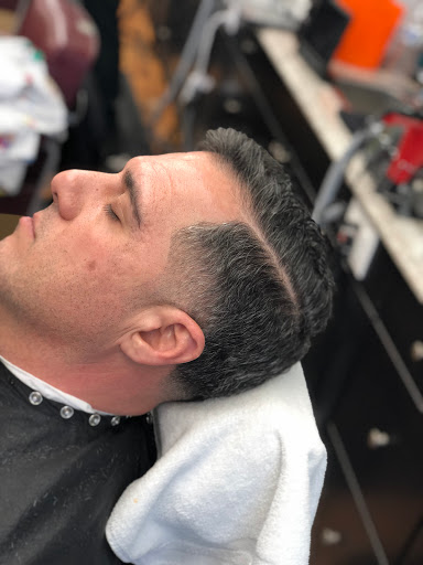 Barber Shop «The Spot Barber Shop», reviews and photos, 5930 W Greenway Rd, Glendale, AZ 85306, USA