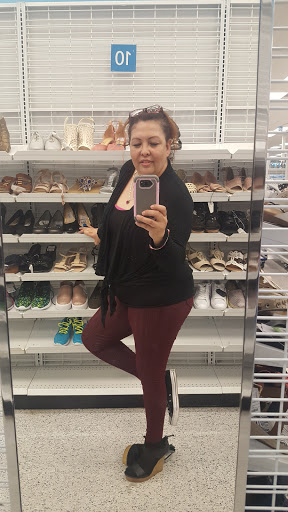 Clothing Store «Ross Dress for Less», reviews and photos, 3124 N Dinuba Blvd, Visalia, CA 93291, USA