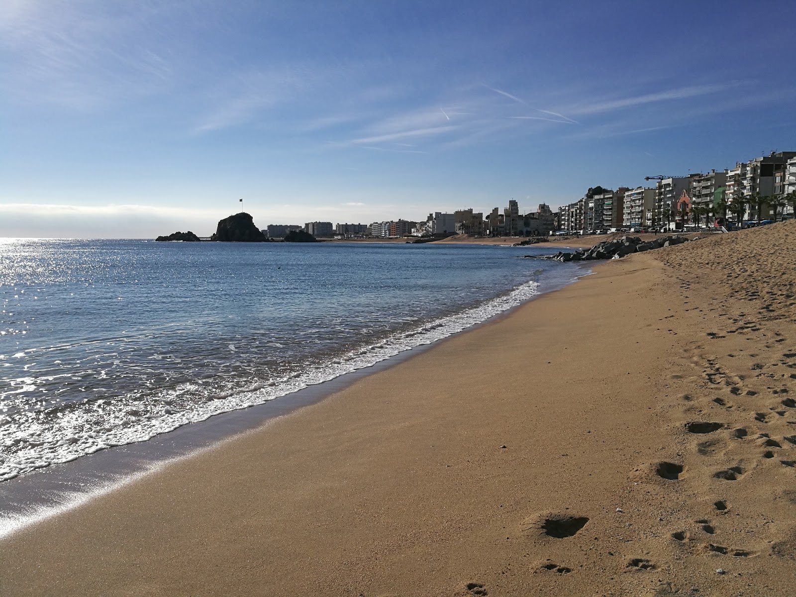 Photo of Blanes Beach with very clean level of cleanliness