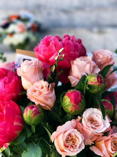 Florist «Florist Fire», reviews and photos, 716 S Village Cir, Tampa, FL 33606, USA