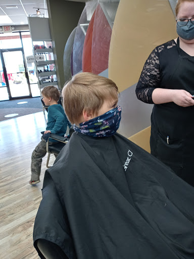 Hair Salon «Great Clips», reviews and photos, 143 W Point Pl, Mt Orab, OH 45154, USA