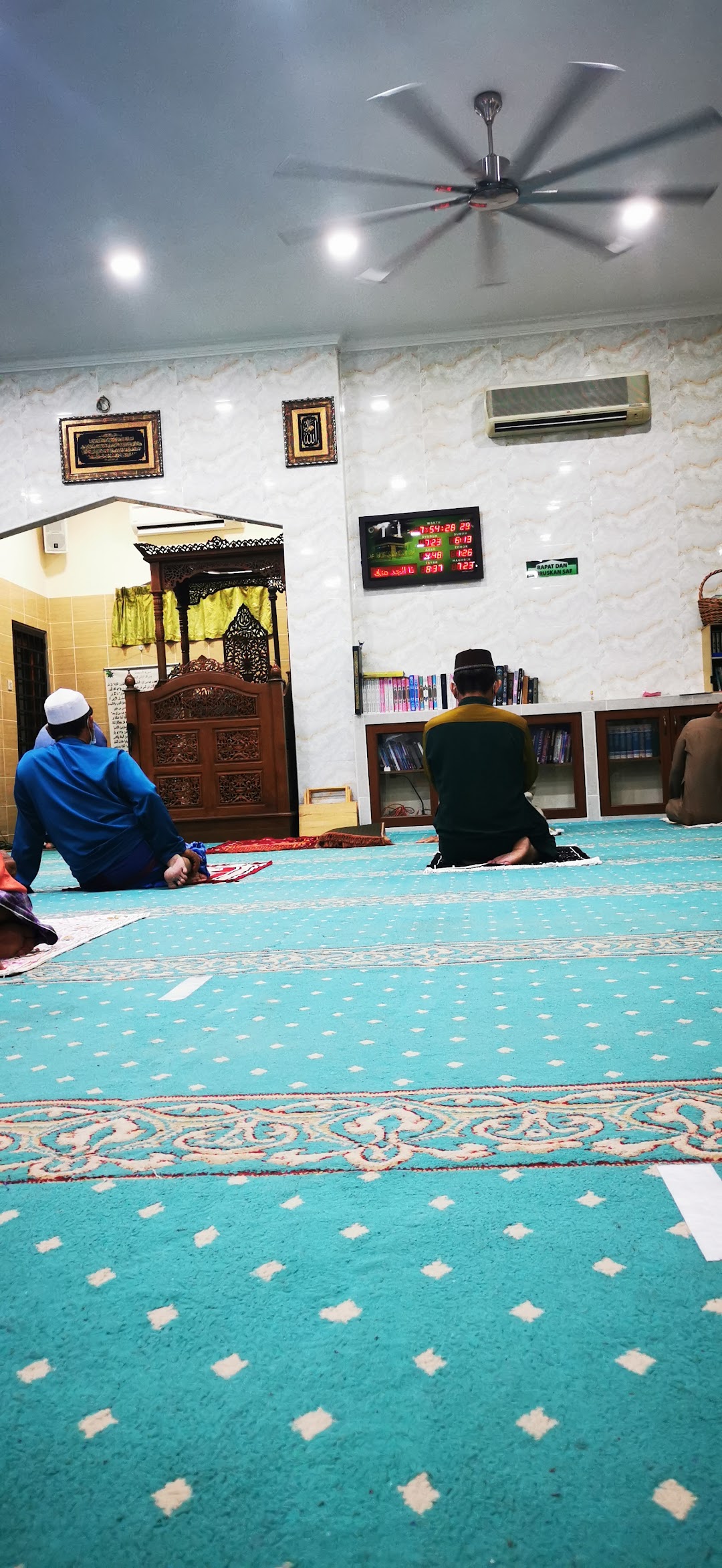 Surau At Taufiqiah Lot 1674