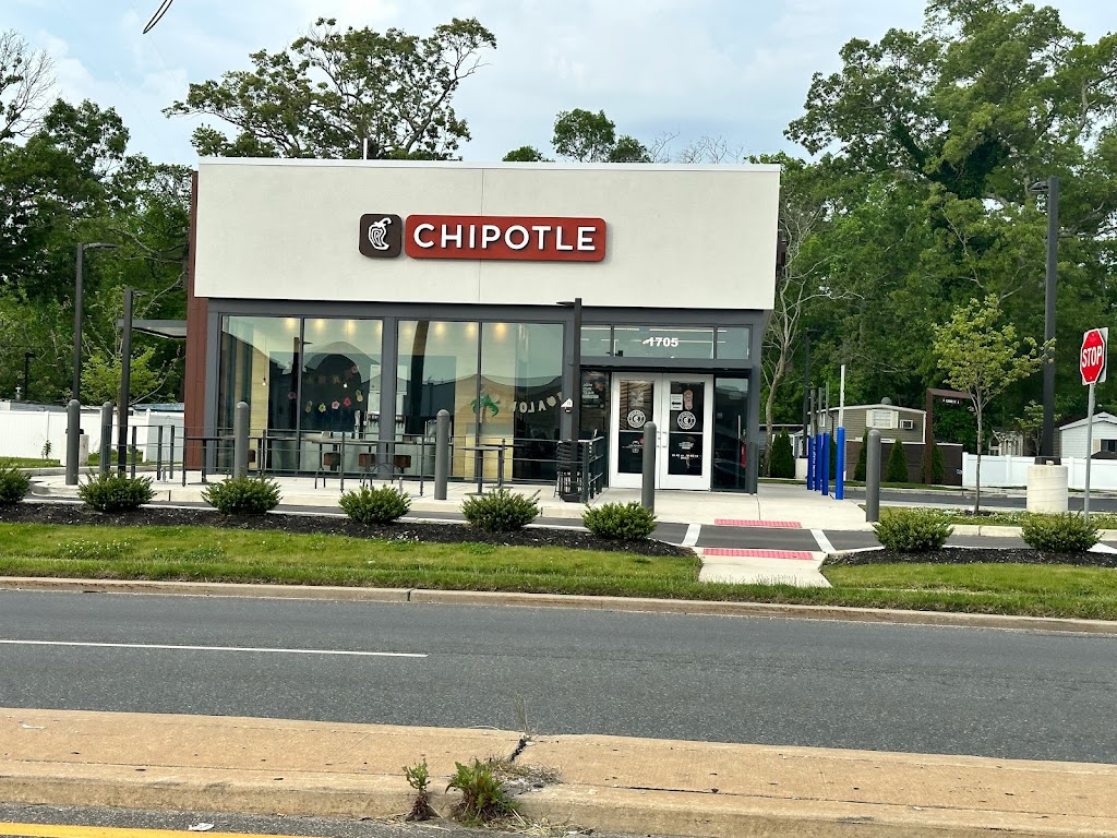 Chipotle Mexican Grill 08242