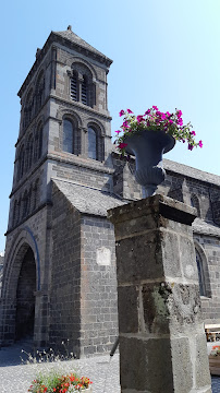 Église Saint-Mathieu du Restaurant La Diligence à Salers - n°2