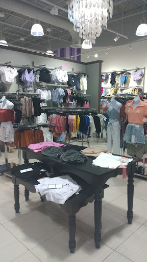 Clothing Store «Discovery Clothing Company», reviews and photos, 660 Centerview Blvd, Kissimmee, FL 34741, USA
