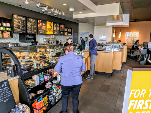 Shopping Mall «Riverpoint Center», reviews and photos, 1730 W Fullerton Ave, Chicago, IL 60614, USA