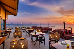 Qamar at Anantara World Islands Dubai Resort image