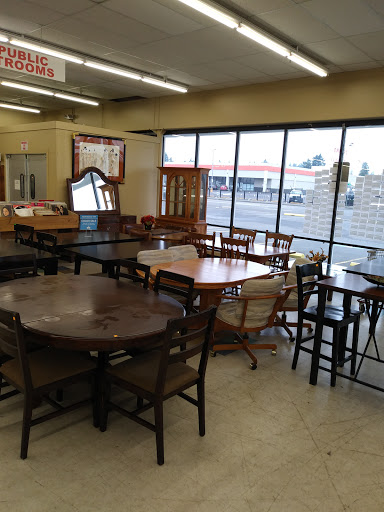 Thrift Store «TC Resale & Donation Thrift Store», reviews and photos, 5050 SE 82nd Ave, Portland, OR 97266, USA