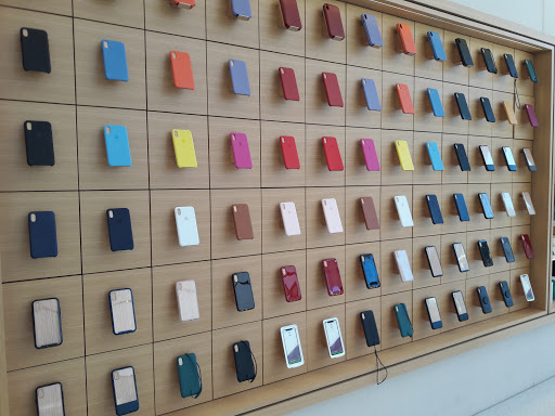 Computer Store «Apple Irvine Spectrum Center», reviews and photos, 763 Spectrum Center Dr, Irvine, CA 92618, USA