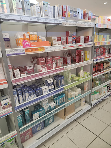 Hair Salon «Ulta Beauty», reviews and photos, 6575 Frontier Dr, Springfield, VA 22150, USA