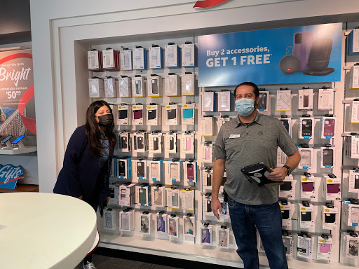 Cell Phone Store «AT&T», reviews and photos, 180 N Moorpark Rd, Thousand Oaks, CA 91360, USA