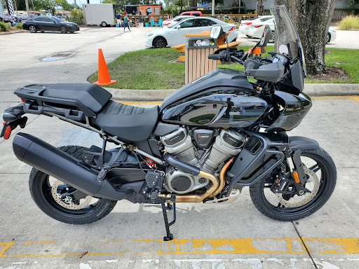 Harley-Davidson Dealer «Harley-Davidson of Tampa», reviews and photos, 6920 N Dale Mabry Hwy, Tampa, FL 33614, USA