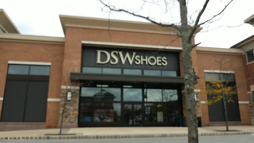 Shoe Store «DSW Designer Shoe Warehouse», reviews and photos, 200 Town Centre Dr, Glen Mills, PA 19342, USA