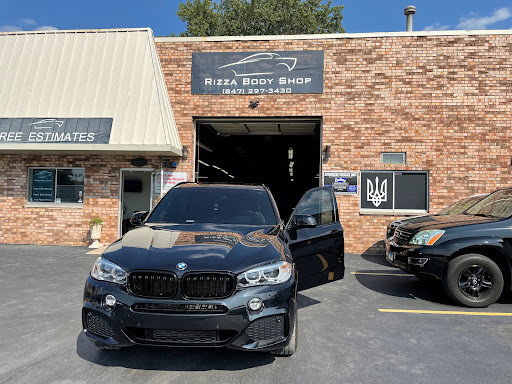 Auto Repair Shop «Rizza Body Shop», reviews and photos, 485 S River Rd, Des Plaines, IL 60016, USA