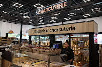 Intérieur du Restaurant M.E.A.T - Le Marché entre amis toulousains à Cornebarrieu - n°1