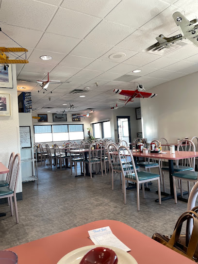 Sunshine & Tailwinds Cafe - 2730 Airport Dr, North Las Vegas, NV 89032